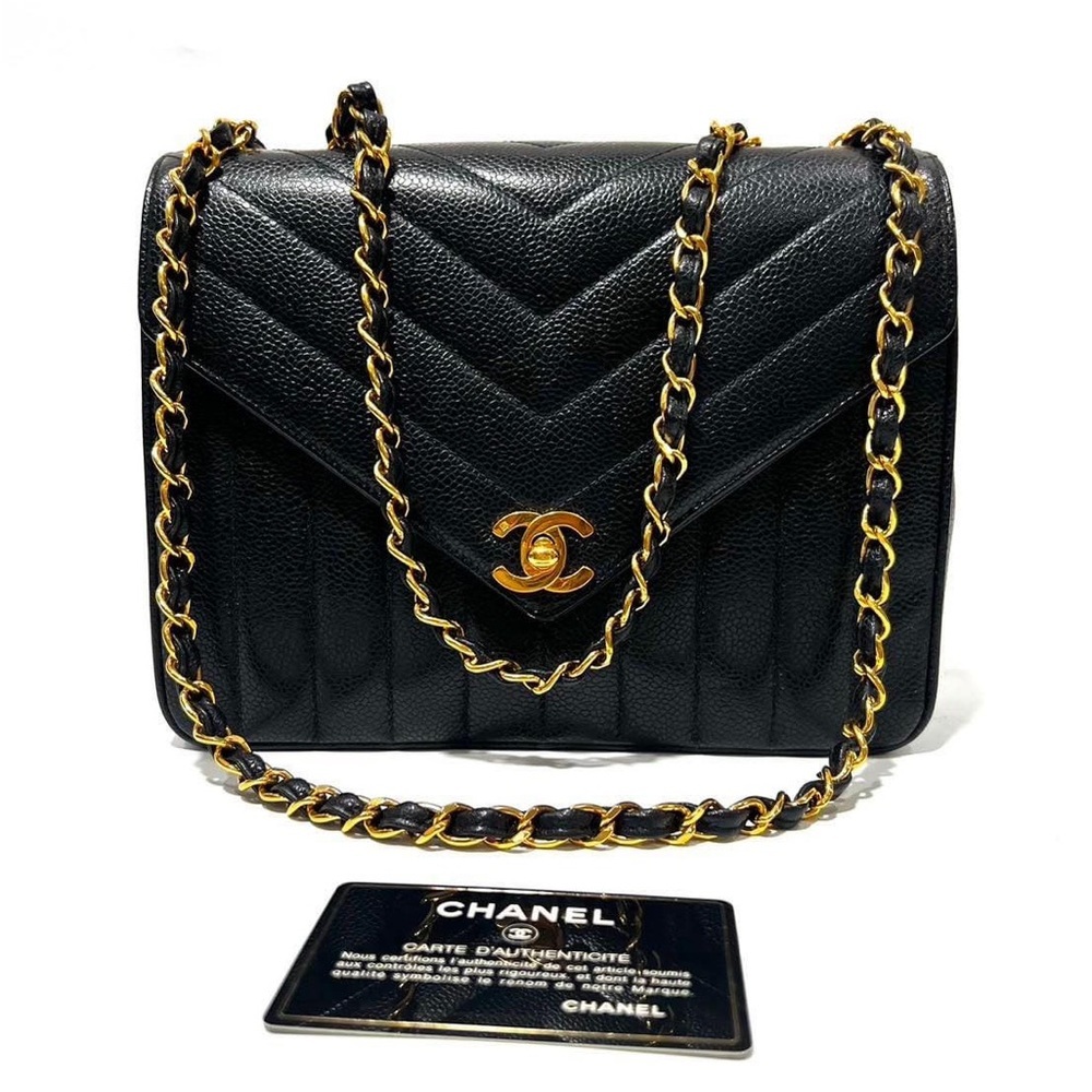 Gorgous VINTAGE Super RARE Chanel envelope flap 24k ghw BLACK CAVIAR - Picture 11 of 16